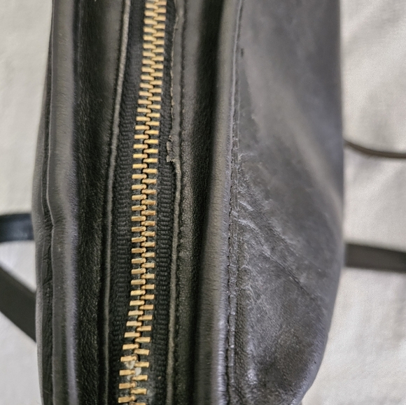 Coach Vintage Swinger Shoulder Bag - Picture 5 of 13